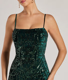 Step into Prom 2025 in a hunter green prom dress, where unique Windsor accents and the standout Lilia Sequin Velvet High Slit Column Dress style come together.