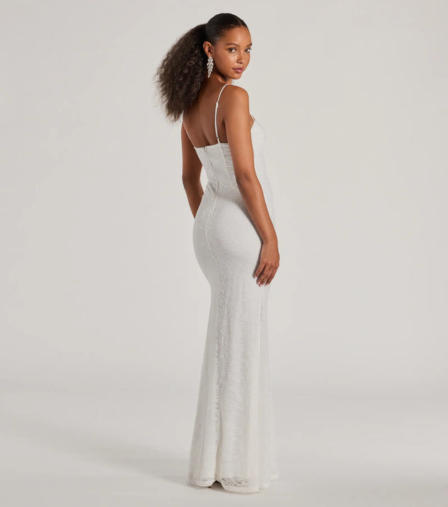 Revamp your 2025 wardrobe with this chic addition, the Meg Sweetheart Mermaid Lace Mesh Formal Dress in white, perfect for elevating your style in the new year.
