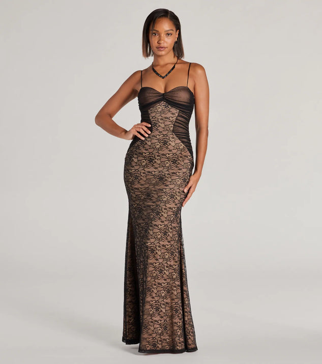 Make the big day unforgettable with the Meg Sweetheart Mermaid Lace Mesh Formal Dress, a gorgeous black bridesmaid dress that balances elegance and affordability.