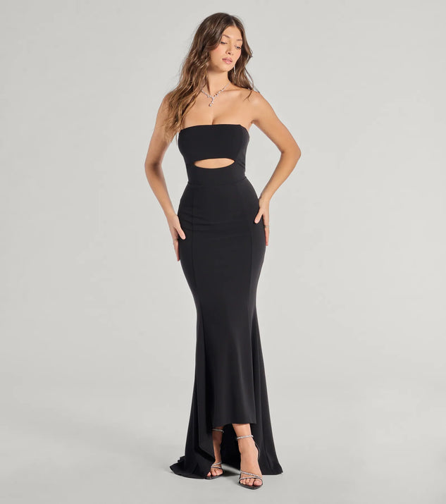 Turn heads at Prom 2025 in this black prom dress, where statement-making details meet the iconic style of the Marley Lace-Up Mermaid Crepe Formal Dress .