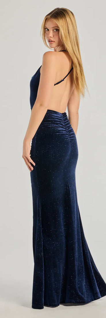 You’ll feel stylish and confident in the Lyric Velvet Glitter Open Back Mermaid Dress as your 2025 Prom Dress to stand out at your dance or event.