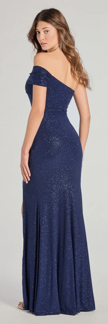 Step into the Prom 2025 dance in the Malani Glitter Knit One-Shoulder Formal Dress in navy, a stunning blue prom dress designed to complement any theme with its timeless allure and statement-making style.