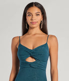 Step into Prom 2025 in a hunter green prom dress, where unique Windsor accents and the standout Della Glitter Knit Twist-Front Cutout Mermaid Dress style come together.