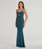 Step into Prom 2025 in a hunter green prom dress, where unique Windsor accents and the standout Della Glitter Knit Twist-Front Cutout Mermaid Dress style come together.