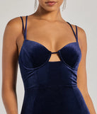 Step into Prom 2025 in a navy blue prom dress, where unique Windsor accents and the standout Jayne Velvet Lace-Up Mermaid Corset Dress style come together.