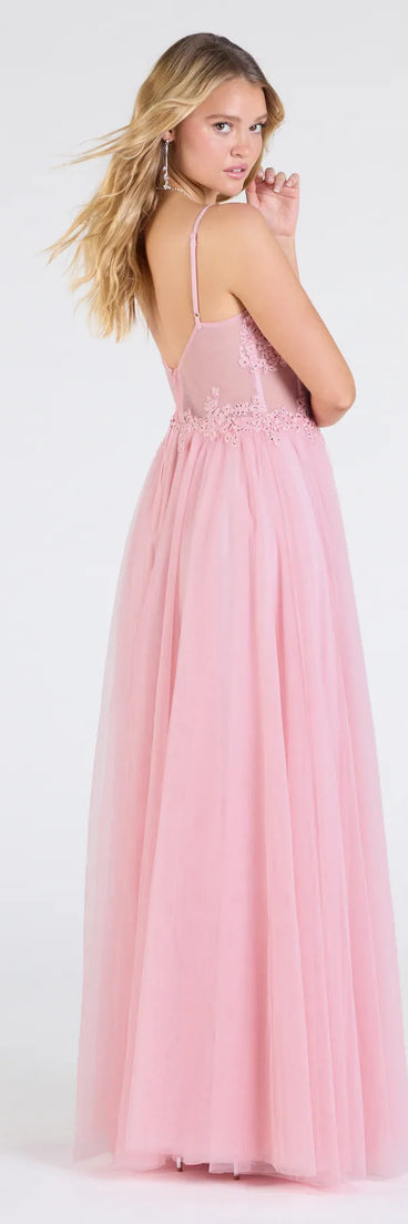 Make the big day unforgettable with the Fatima V-Neck Embroidered A-Line Tulle Dress, a gorgeous pink bridesmaid dress that balances elegance and affordability.