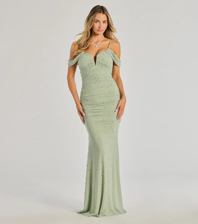Feel instantly put-together in the Charlene Formal Faux Pearl Mesh Mermaid Dress in sage green, a stylish wedding guest dress designed for confident style and all-out celebration.