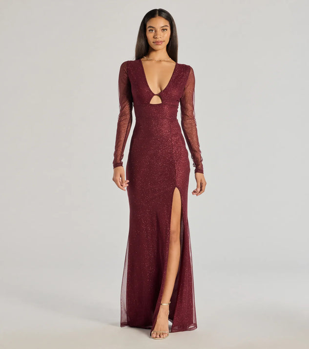 Turn heads at Prom 2025 in this wine prom dress, where statement-making details meet the iconic style of the Alanna Glitter Mesh Long Sleeve Mermaid Dress .