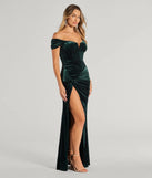 Step into Prom 2025 in a hunter green prom dress, where unique Windsor accents and the standout Aubrielle Off The Shoulder Corset Velvet Mermaid Dress style come together.