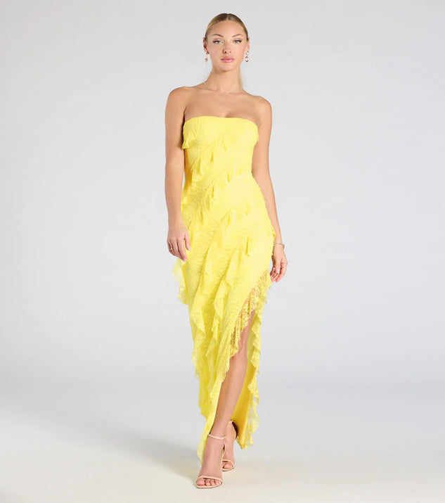 The Kellie Strapless Ruffled Slit Lace Formal Dress in luxe yellow fabric, a stunning prom dress with statement details designed to make a bold impression at Prom 2025.