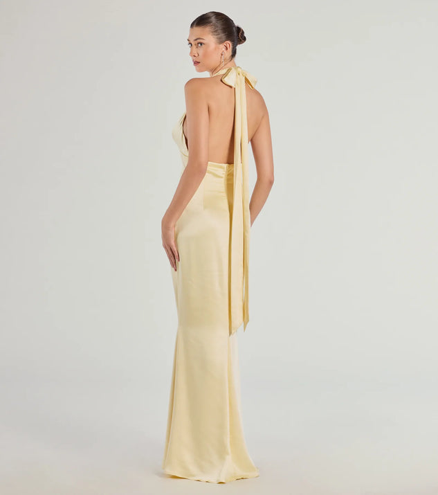 halter satin dress Six Stories Womens Rust Halterneck Slim-Fit Maxi 18 This style is designed to be a relaxed fit Windsor Erika Halter Satin Column