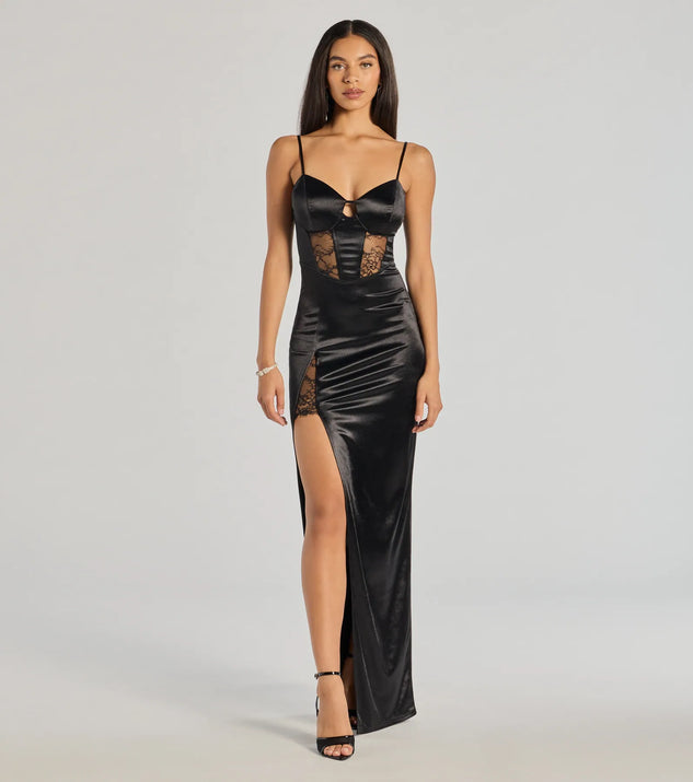 Own every entrance in the Megan Sweetheart Slit Lace Satin Formal Column Dress, a black party dress perfect for milestone birthdays and grad parties, or dancing through summer nights and unforgettable bachelorette celebrations.
