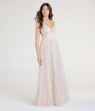 Step into milestone moments with the Samaria Sweetheart A-Line Floral Lace Tulle Formal Dress, a standout in ivory dresses perfect for birdal showers, Easter celebrations, and 2025 grad looks.