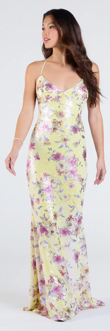 Feel instantly put-together in the Sierra Lace-Up Floral Sequin Formal Dress in yellow, a stylish wedding guest dress designed for confident style and all-out celebration.