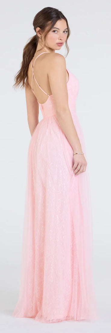 Make a bold statement in the Kimora Lace Tulle A-Line Formal Dress in pink, the perfect fall dress for weddings, cocktail hours, nights out, and/or seasonal celebrations.
