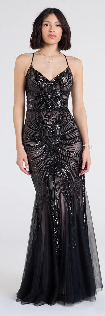 Turn heads at Prom 2025 in this black prom dress, where statement-making details meet the iconic style of the Brooke Lace-Up Mermaid Sequin Mesh Formal Dress.