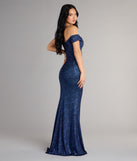 Style your seasonal looks with the Alina Glitter Off-The-Shoulder Mermaid Formal Dress, a trend-right, fall dress designed for any plan on your calendar with new and unqiue details.