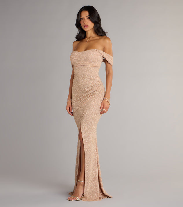 Bring a fun and feminine vibe with the Airlie Formal Glitter Off-The-Shoulder Dress in mauve, a scroll-stopping style from Windsor's pink homecoming dress collection that brings playful charm to every HOCO moment.