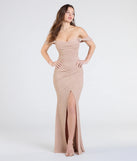 Own every entrance in the Airlie Formal Glitter Off-The-Shoulder Dress, a mauve party dress perfect for milestone birthdays and grad parties, or dancing through summer nights and unforgettable bachelorette celebrations.
