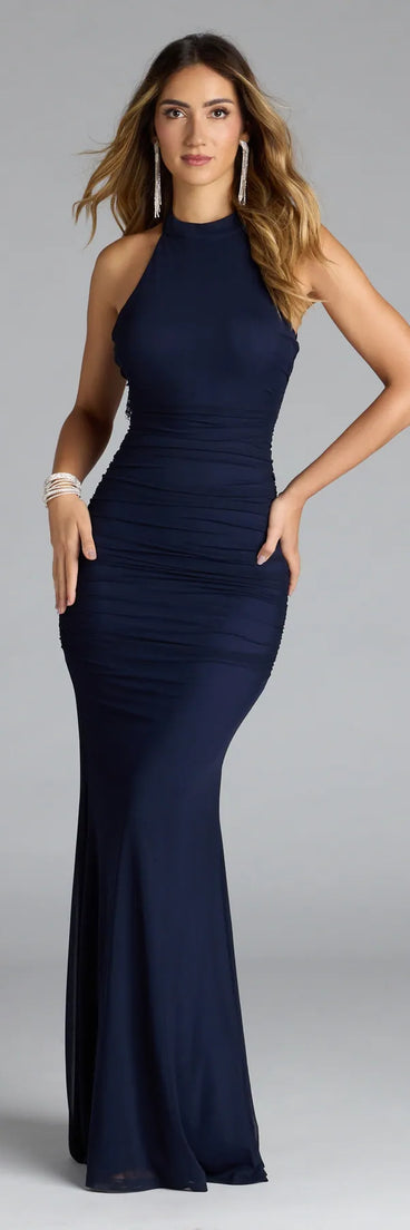 Feel instantly put-together in the Stefania Lace Open Back Mermaid Formal Dress in navy blue, a stylish wedding guest dress designed for confident style and all-out celebration.