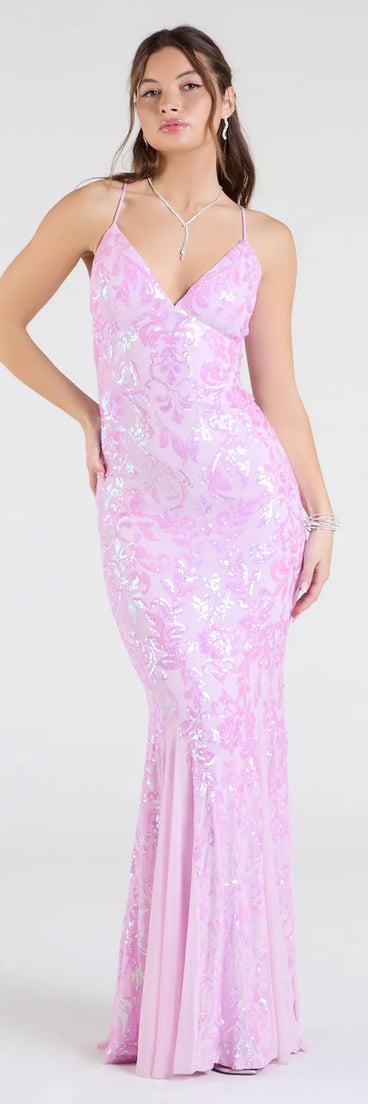 Make a bold statement in the Luna Strappy Back Mermaid Sequin Formal Dress in lavender, the perfect summer dress for weddings, cocktail hours, nights out, and/or seasonal celebrations.