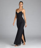 Turn heads at Prom 2025 in this black prom dress, where statement-making details meet the iconic style of the Solange Sweetheart Bodycon Rhinestone Formal Dress.