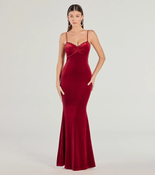 Turn heads at Prom 2025 in this red prom dress, where statement-making details meet the iconic style of the Katie Open Back Mermaid Velvet Formal Dress .
