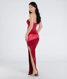 Make a statement in the Noel Strapless Sweetheart Slit Satin Formal Dress, a bold red prom dress designed to exude confidence, elegance, and a striking prom-night look.
