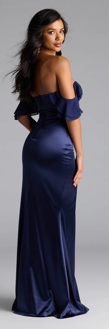Own the spotlight in the Cordella Sweetheart Mermaid Sit Satin Formal Dress, a navy blue formal dress crafted to deliver luxe style for autumn weddings, Military Balls, or any special event.