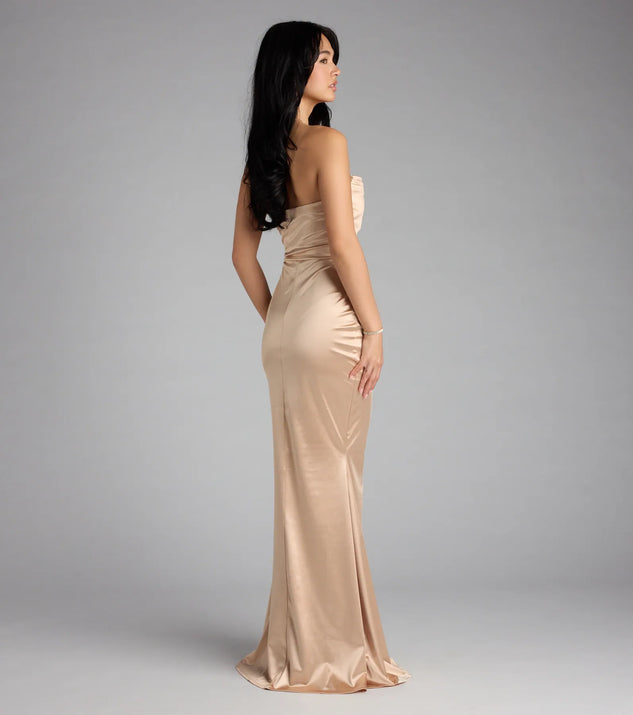 Own your moment in the Priscilla Formal Satin Strapless Mermaid Dressin taupe, a standout 2025 Homecoming Dress that captures all the glam and energy of the night.