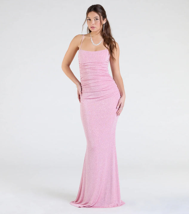 Make the big day unforgettable with the Kylie Lace-Up Mermaid Glitter Formal Dress, a gorgeous pink bridesmaid dress that balances elegance and affordability.