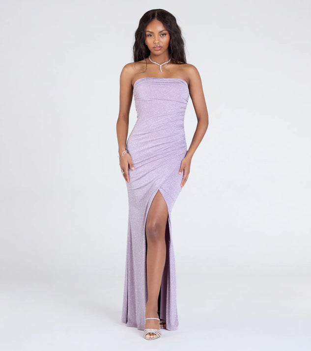 Make a bold statement in the Kaye Strapless Mermaid Slit Glitter Formal Dress in lavender, the perfect spring dress for weddings, cocktail hours, nights out, and/or seasonal celebrations.