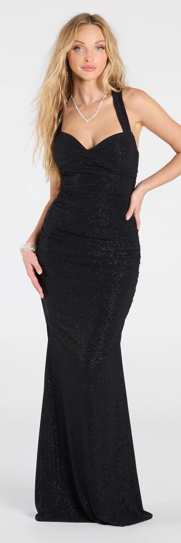 The Tatiana Lace-Up Mermaid Glitter Formal Dress is your new go-to black dress—effortless, versatile, and made to update your fall style in seconds.
