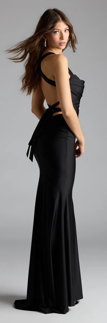 Own the spotlight in the Nadia Lace-Up Mermaid Formal Dress, a black formal dress crafted to deliver luxe style for summer weddings, Army Balls, or any special event.