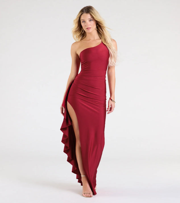 The Isabella One-Shoulder Ruffle Slit Formal Dress in luxe red fabric, a stunning prom dress with statement details designed to make a bold impression at Prom 2025.