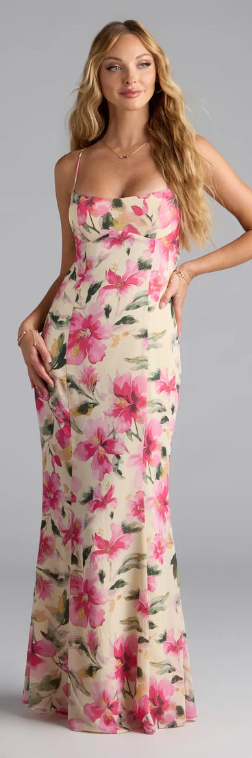 Feel instantly put-together in the Vacay Beauty Strappy Back Floral Maxi Dress in natural, a summer wedding guest dress designed for confident style and all-out celebration.