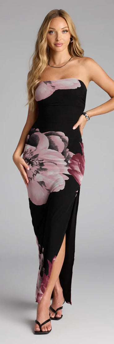 The Midnight In Bloom Floral Slit Maxi Dress is your new go-to black dress—effortless, versatile, and made to update your fall style in seconds.
