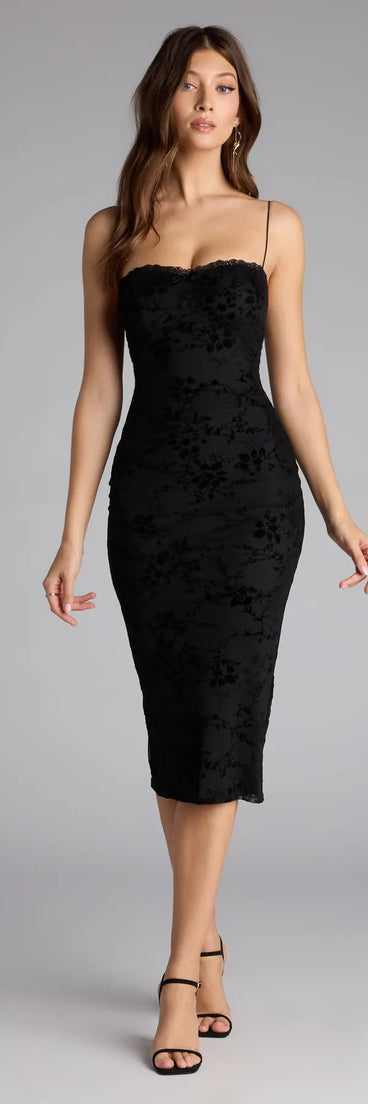 The Crush Alert Bodycon Midi Dress is your new go-to black dress—effortless, versatile, and made to update your fall style in seconds.