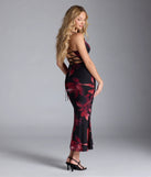 With its mid-calf hem and popular flattering fit, the Captivating Floral Mesh Lace-Up Midi Dress in black nails the balance of trend and ease, redefining go-to midi dresses for any occasion.