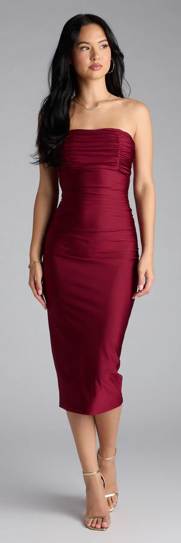 Steal the spotlight in the Instant Connection Tube Midi Dress in burgundy, a fiery pick from the red homecoming dresses collection designed for bold entrances.