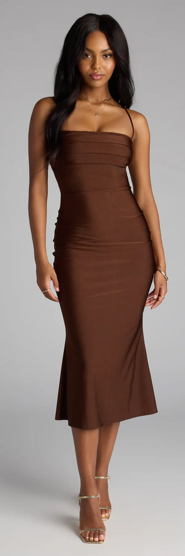 Style your seasonal looks with the Love Story Loading Lace-Up Midi Dress, a trend-right, brown fall dress designed for any plan on your calendar with new and unqiue details.