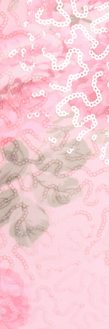 The Pretty In Bloom Sequin Floral Strapless Mini Dress is your new go-to Windsor dress—effortless, versatile, and made to update your fall style in seconds.