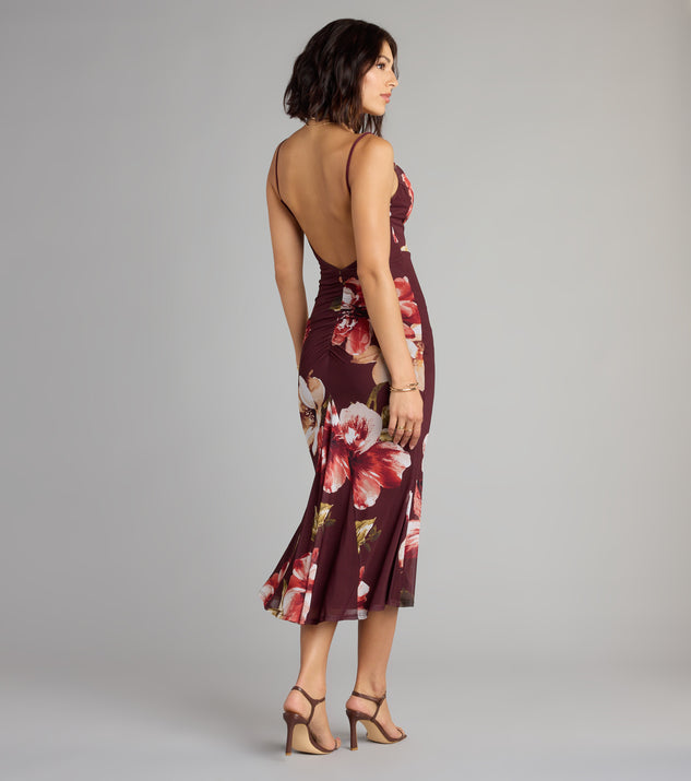 Style your seasonal looks with the Bloom Mood Floral Open Back Midi Dress, a trend-right, fall dress designed for any plan on your calendar with new and unqiue details.