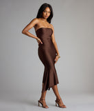 Feel ready for every dance floor moment or feed-worthy reel in the Effortless Flirt Tube Ruffled Midi Dress, a homecoming dress designed to own your moment.