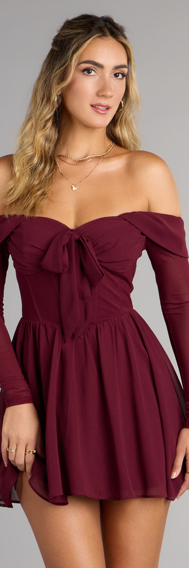 Style your seasonal looks with the Daydream Darling Chiffon Skater Mini Dress, a trend-right, fall dress designed for any plan on your calendar with new and unqiue details.