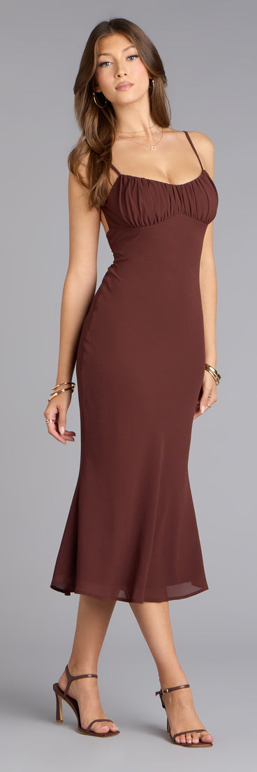 The Untamed Elegance Chiffon Low Back Midi Dress is your new go-to Windsor dress—effortless, versatile, and made to update your fall style in seconds.