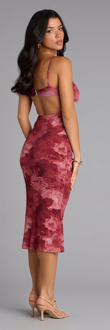 The Soft Allure Floral Mesh Midi Dress is your new go-to Windsor dress—effortless, versatile, and made to update your fall style in seconds.