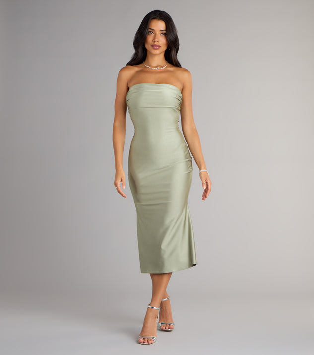 Style your seasonal looks with the Keep Knit It Sleek Midi Dress, a trend-right, fall dress designed for any plan on your calendar with new and unqiue details.