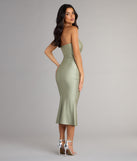 Style your seasonal looks with the Keep Knit It Sleek Midi Dress, a trend-right, fall dress designed for any plan on your calendar with new and unqiue details.