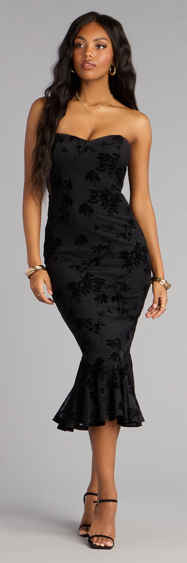 Enchanted Noir Lace Up Midi Dress